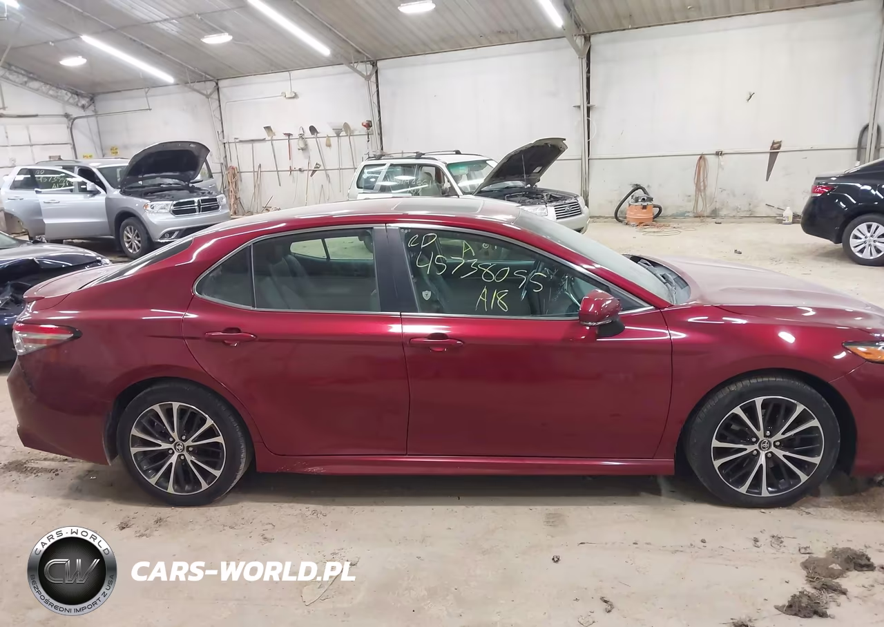 2018 Toyota Camry Se VIN:4T1B11HK6JU648692 - 13