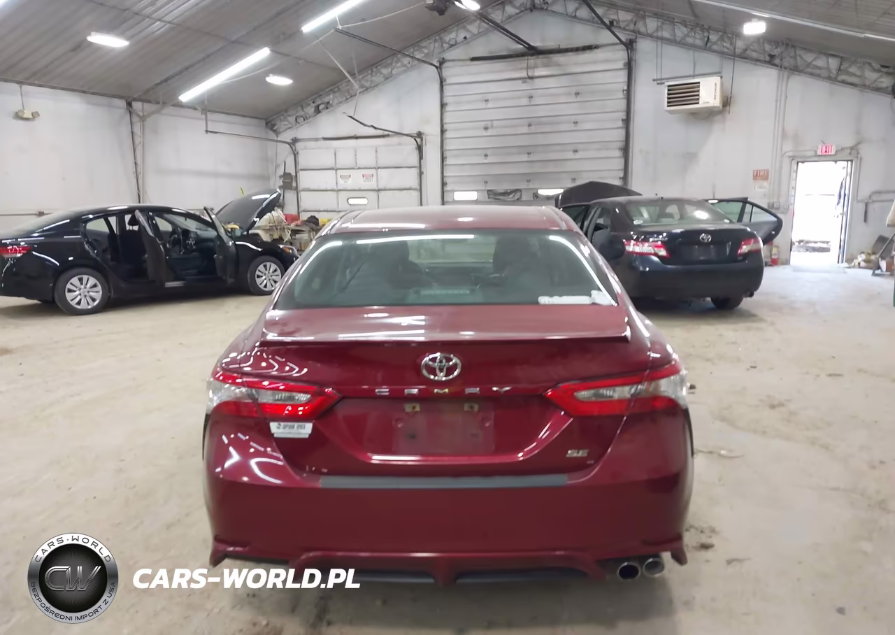 2018 Toyota Camry Se VIN:4T1B11HK6JU648692 - 16
