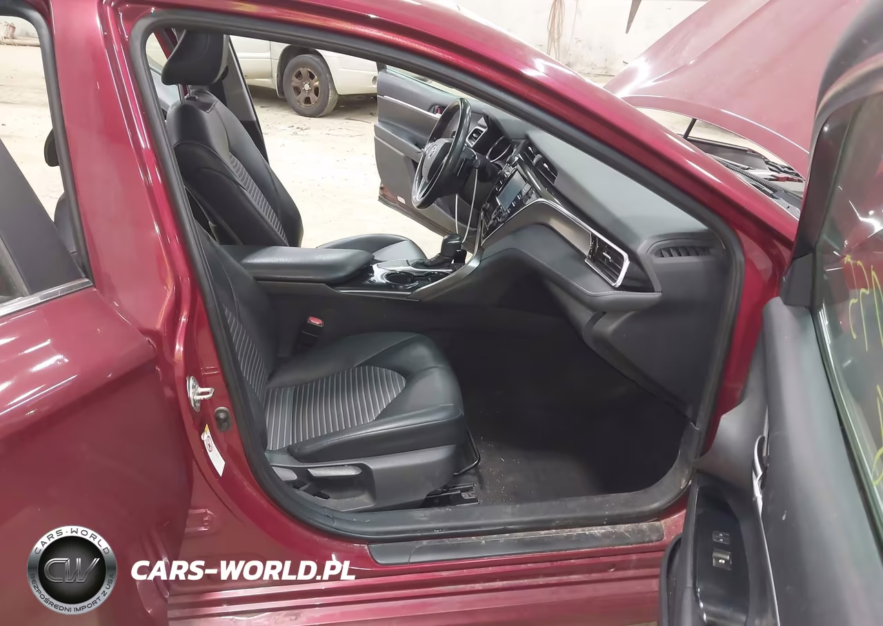 2018 Toyota Camry Se VIN:4T1B11HK6JU648692 - 5