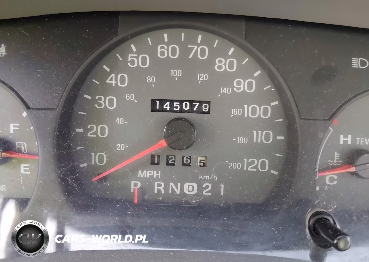 2002 Mercury Grand Marquis Ls VIN:2MEFM75W92X650257 - 7