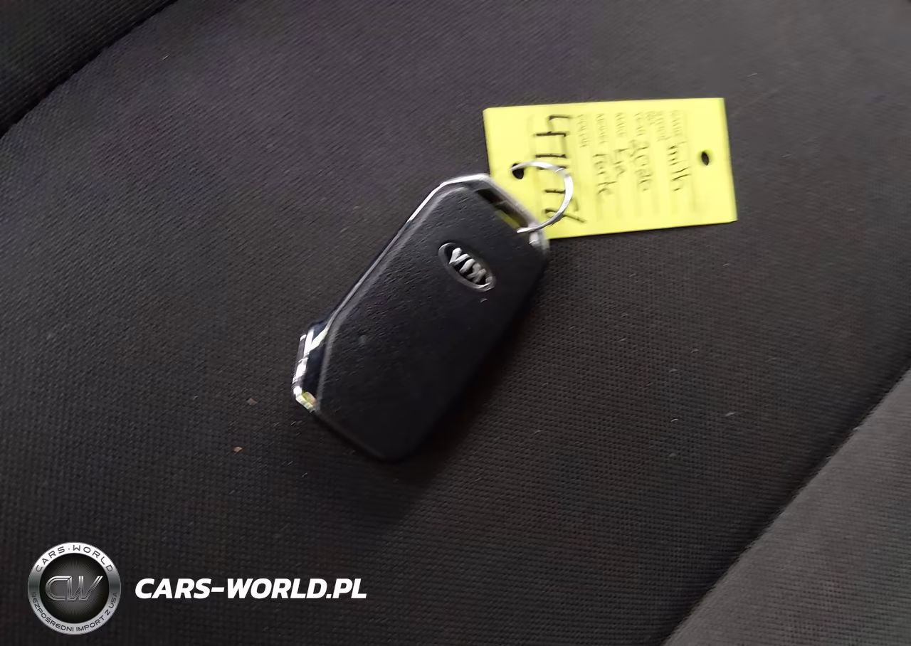 2020 Kia Forte Gt-Line VIN:3KPF34ADXLE230652 - 11