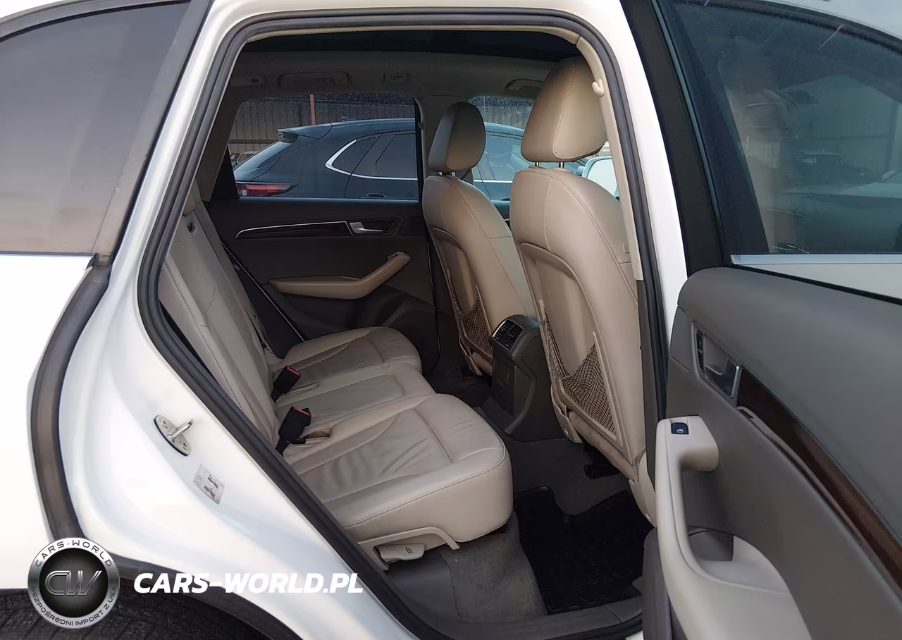 2011 Audi Q5 2.0T Premium VIN:WA1LFAFP2BA016374 - 8