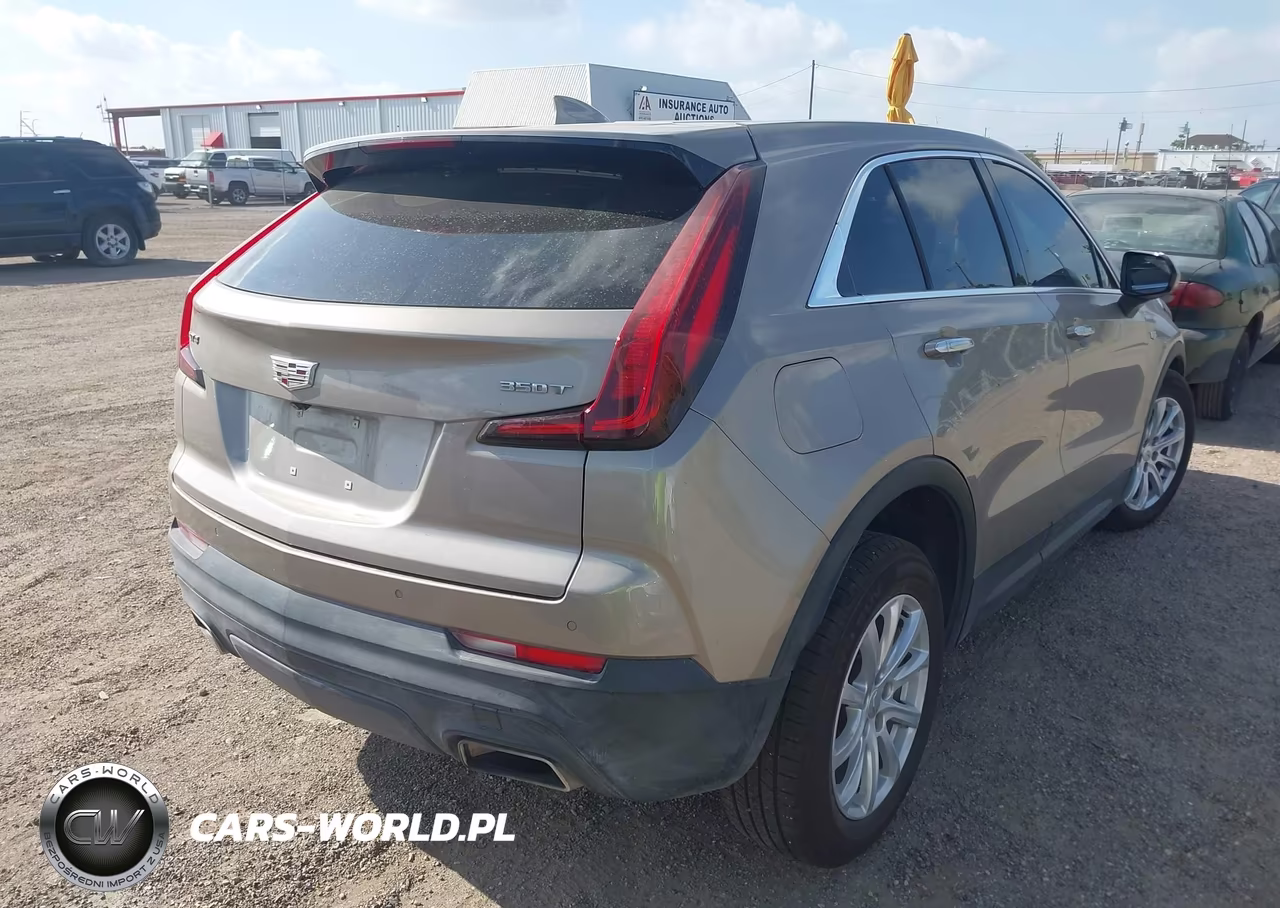 2023 Cadillac Xt4 Fwd Luxury VIN:1GYAZAR4XPF127507 - 4
