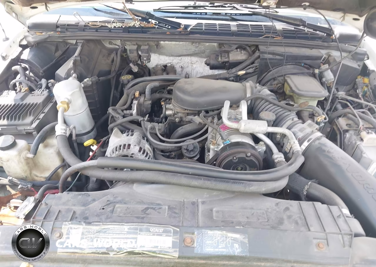 1996 GMC Jimmy VIN:1GKDT13W5T2535983 - 10