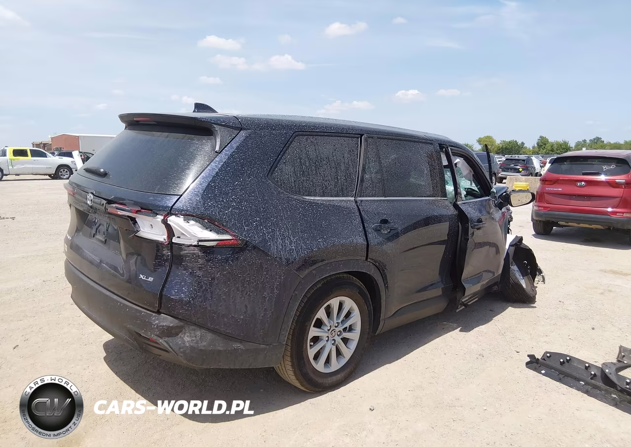 2026 Toyota Grand Highlander Hybrid Xle VIN:5TDACAB58TS072365 - 4