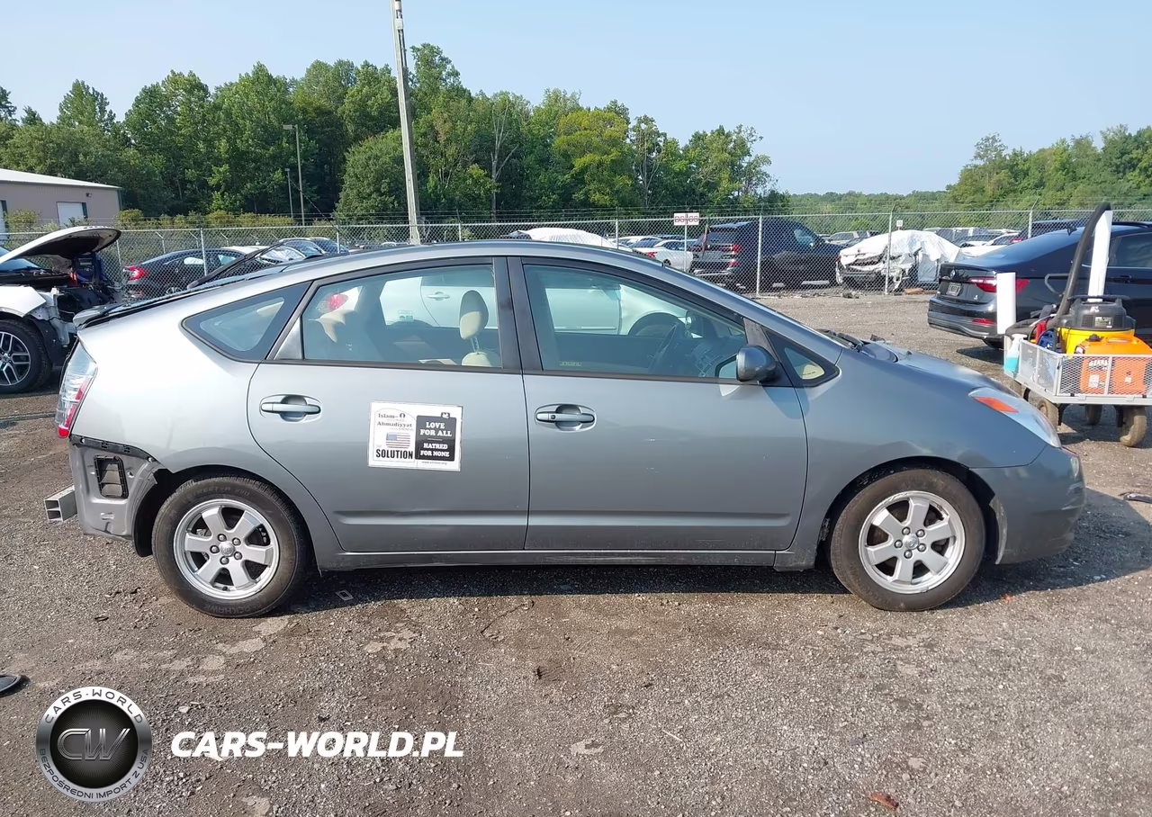 2005 Toyota Prius VIN:JTDKB22U153041113 - 14