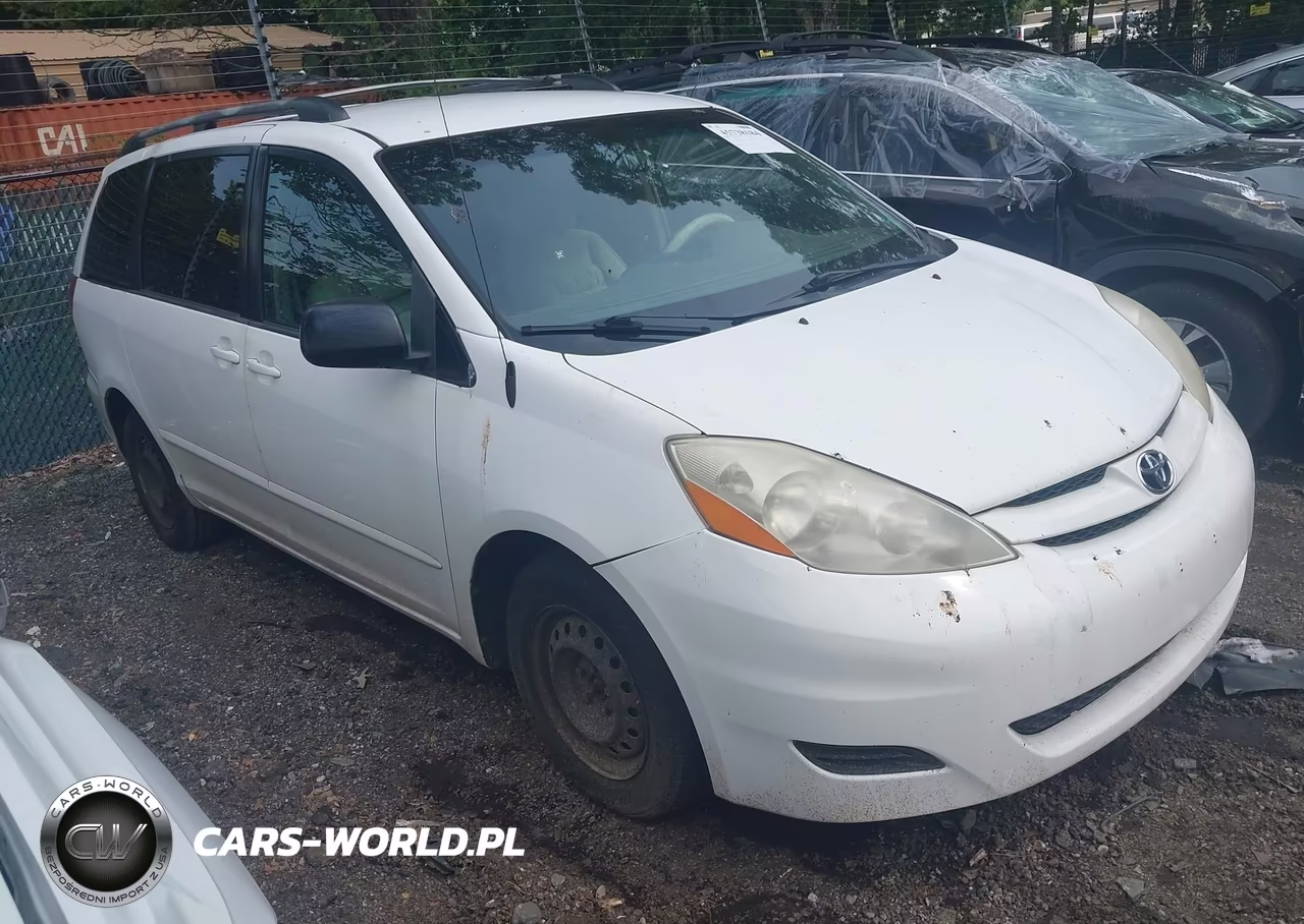 2008 Toyota Sienna Le – zdjęcie 1 z 11