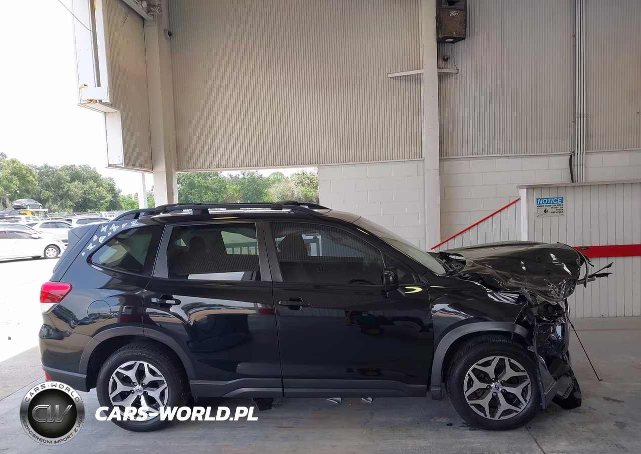 2020 Subaru Forester Premium VIN:JF2SKAJC6LH484541 - 13
