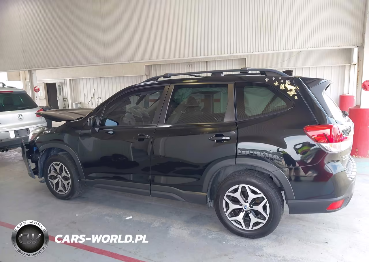 2020 Subaru Forester Premium VIN:JF2SKAJC6LH484541 - 14