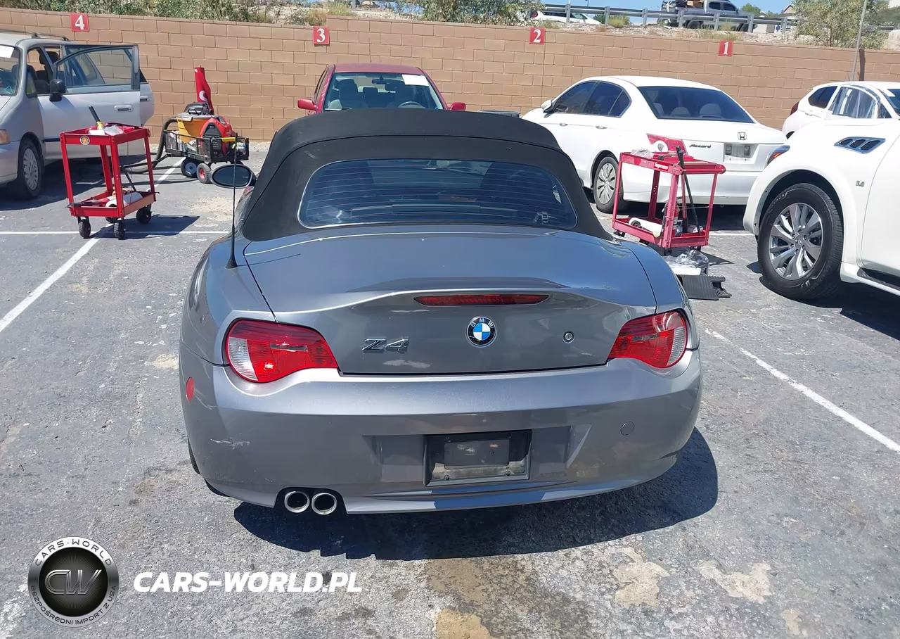 2008 BMW Z4 3.0Si VIN:4USBU53528LX04285 - 16