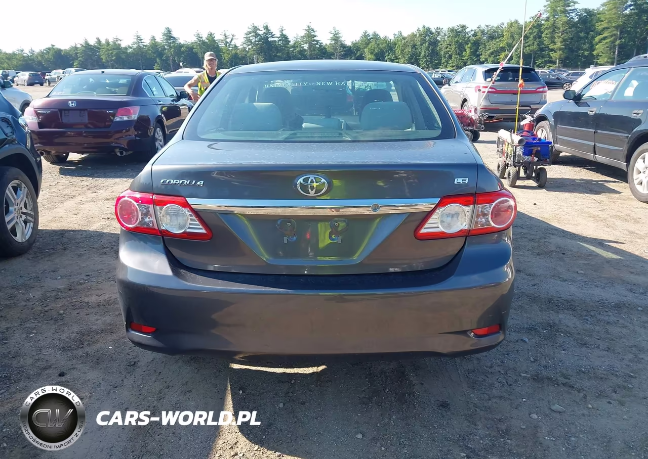 2013 Toyota Corolla Le VIN:5YFBU4EE5DP127802 - 16