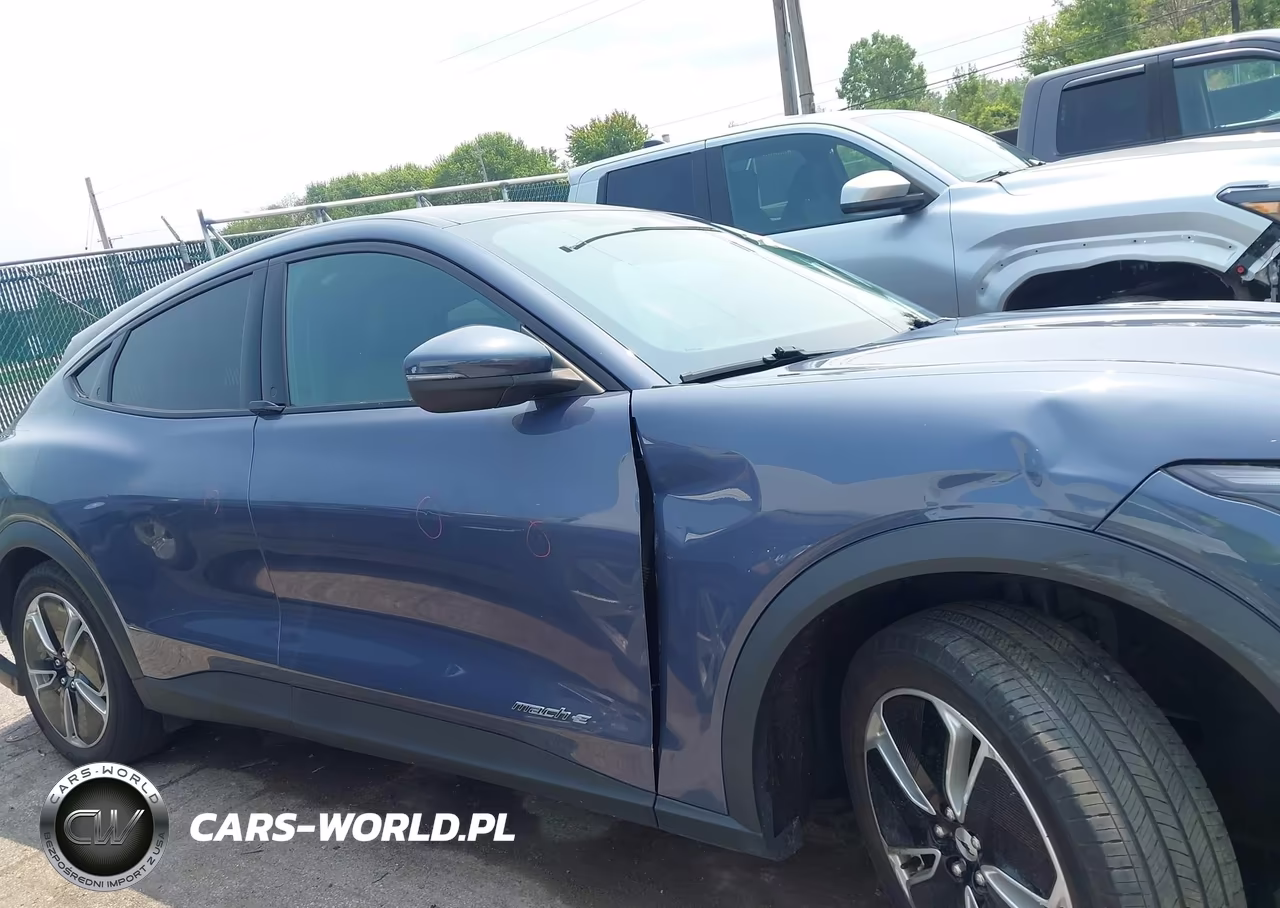 2021 Ford Mustang Mach-E Select VIN:3FMTK1RM7MMA04502 - 13