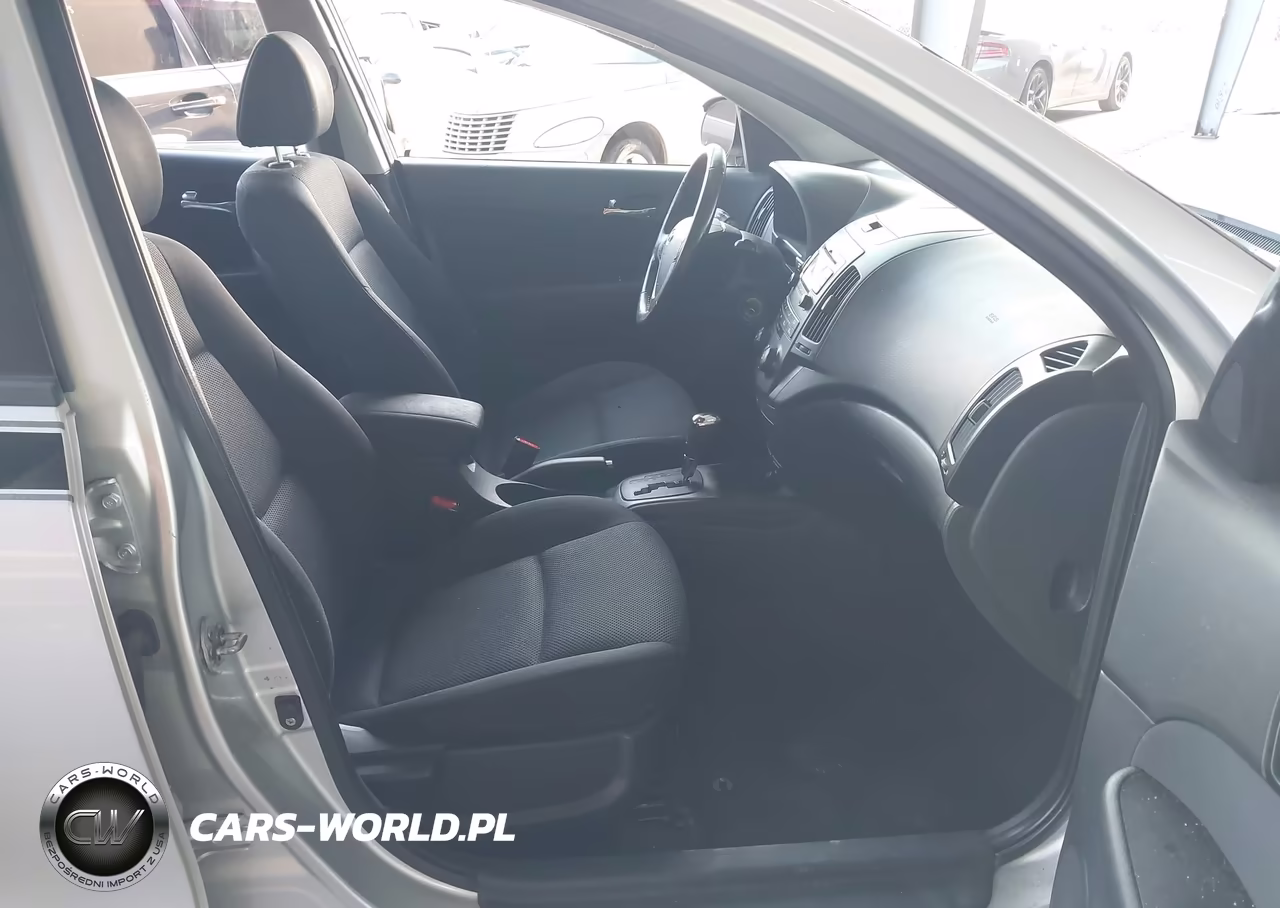 2009 Hyundai Elantra Touring VIN:KMHDC86E89U037678 - 5