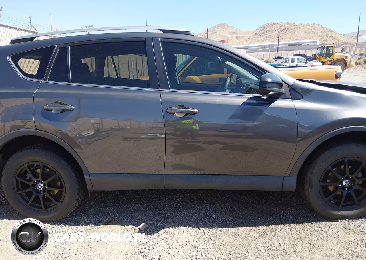 2017 Toyota Rav4 Le VIN:2T3BFREV2HW544054 - 13