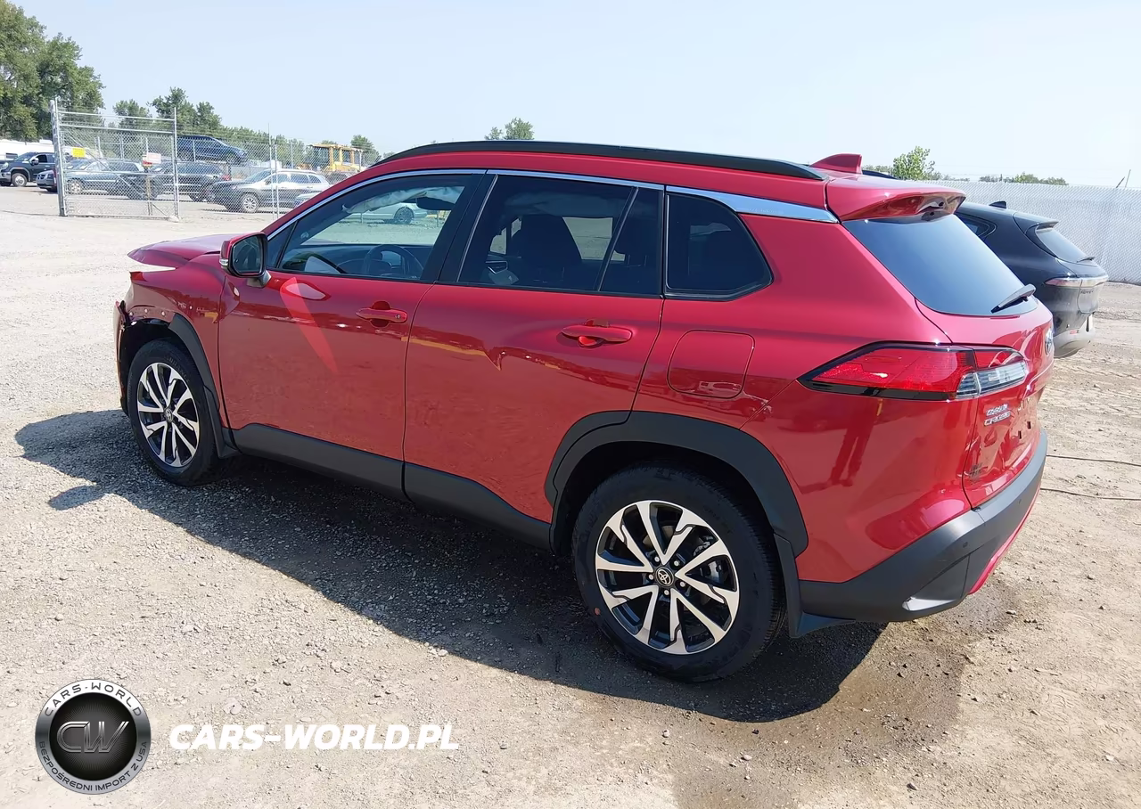 2024 Toyota Corolla Cross Xle VIN:7MUDAABG0RV092306 - 3