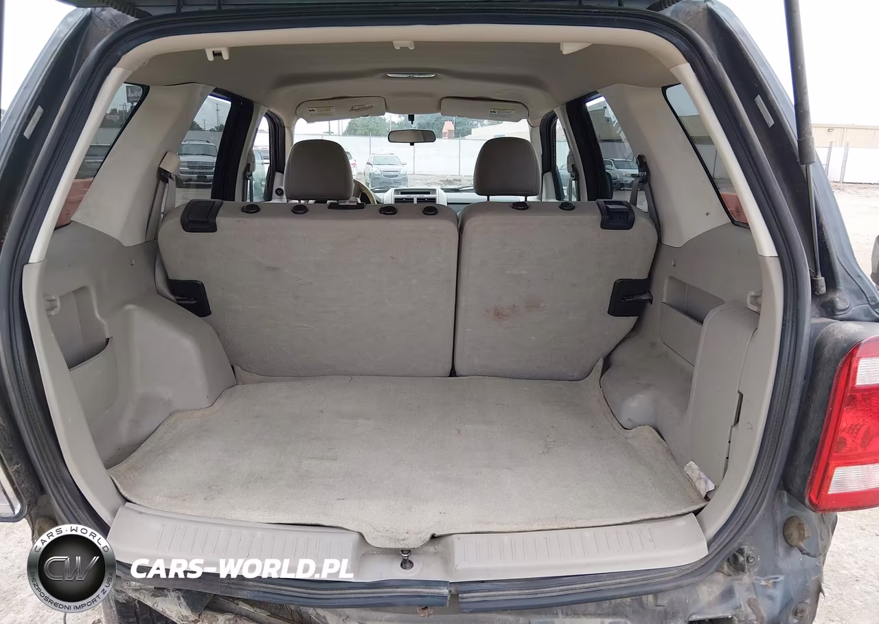 2008 Ford Escape Xlt VIN:1FMCU03128KD74403 - 17