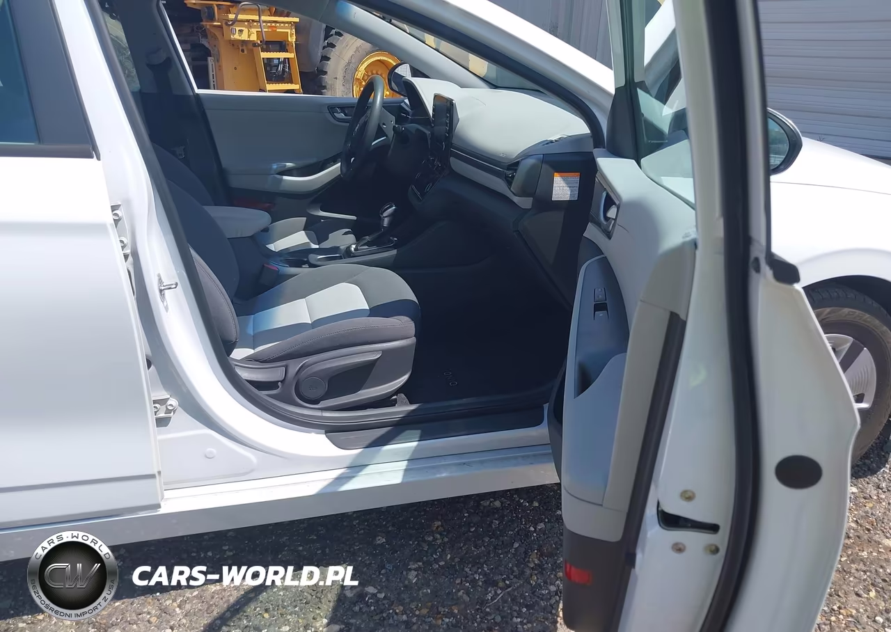 2020 Hyundai Ioniq Hybrid Blue VIN:KMHC65LC5LU220256 - 5