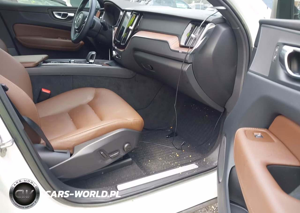 2023 Volvo Xc60 B5 Plus Bright Theme VIN:YV4L12DNXP1259558 - 5