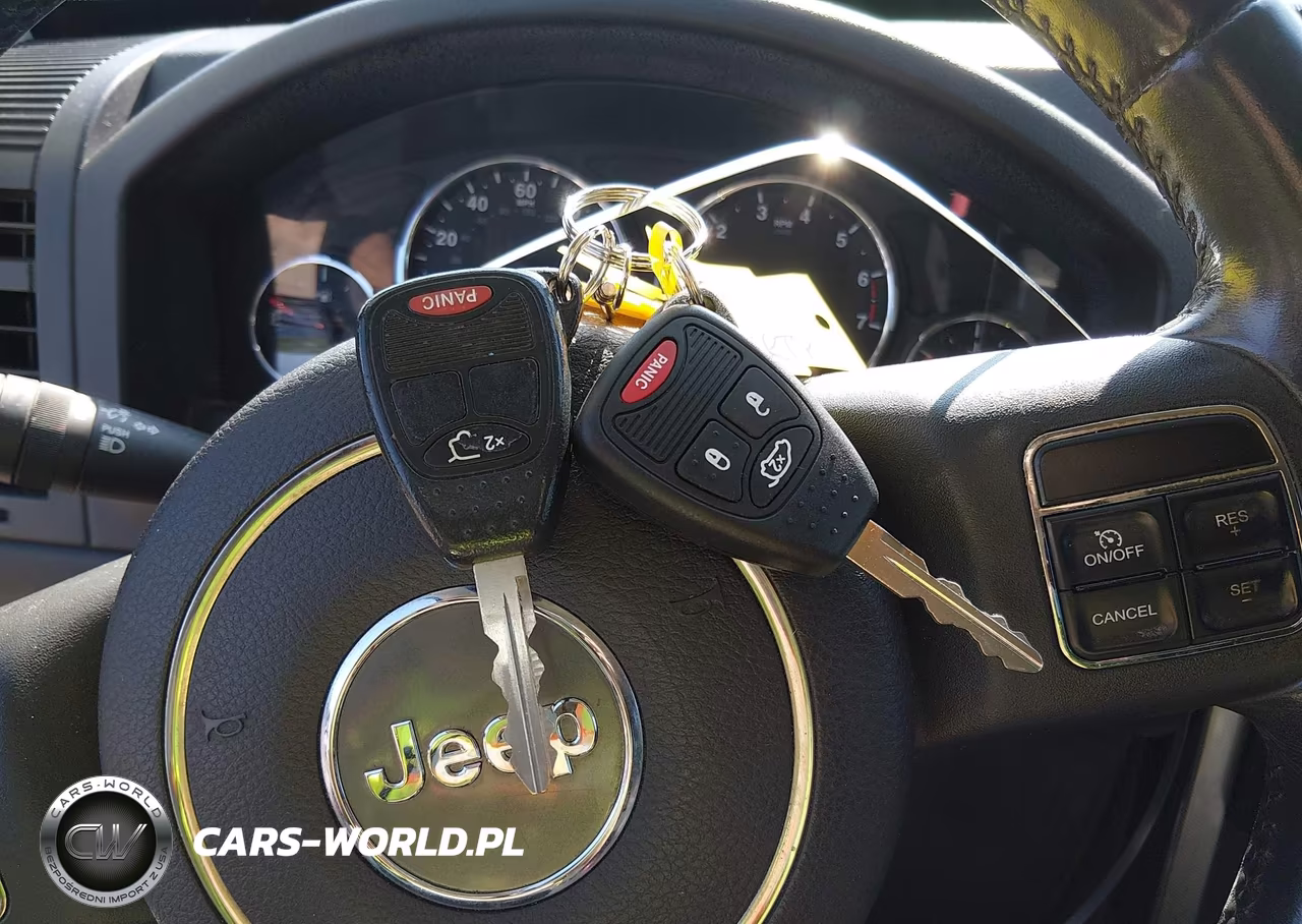 2011 Jeep Liberty Sport VIN:1J4PN2GKXBW524270 - 11