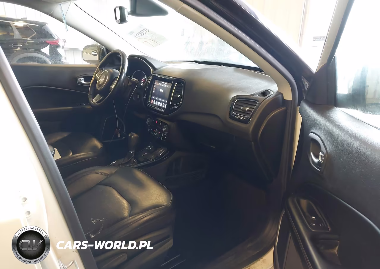 2020 Jeep Compass Limited 4X4 VIN:3C4NJDCBXLT204514 - 5