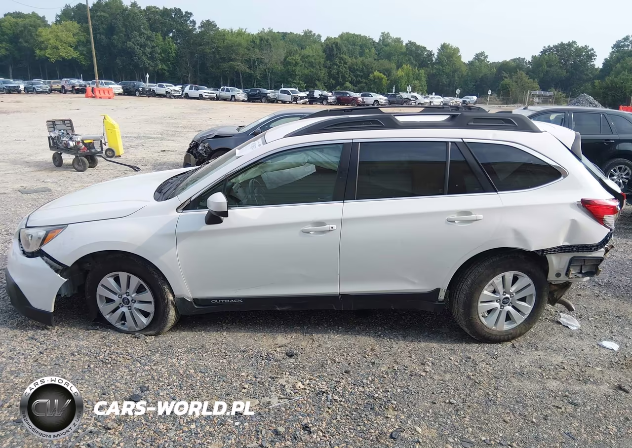 2017 Subaru Outback 2.5I Premium VIN:4S4BSACC1H3438000 - 14