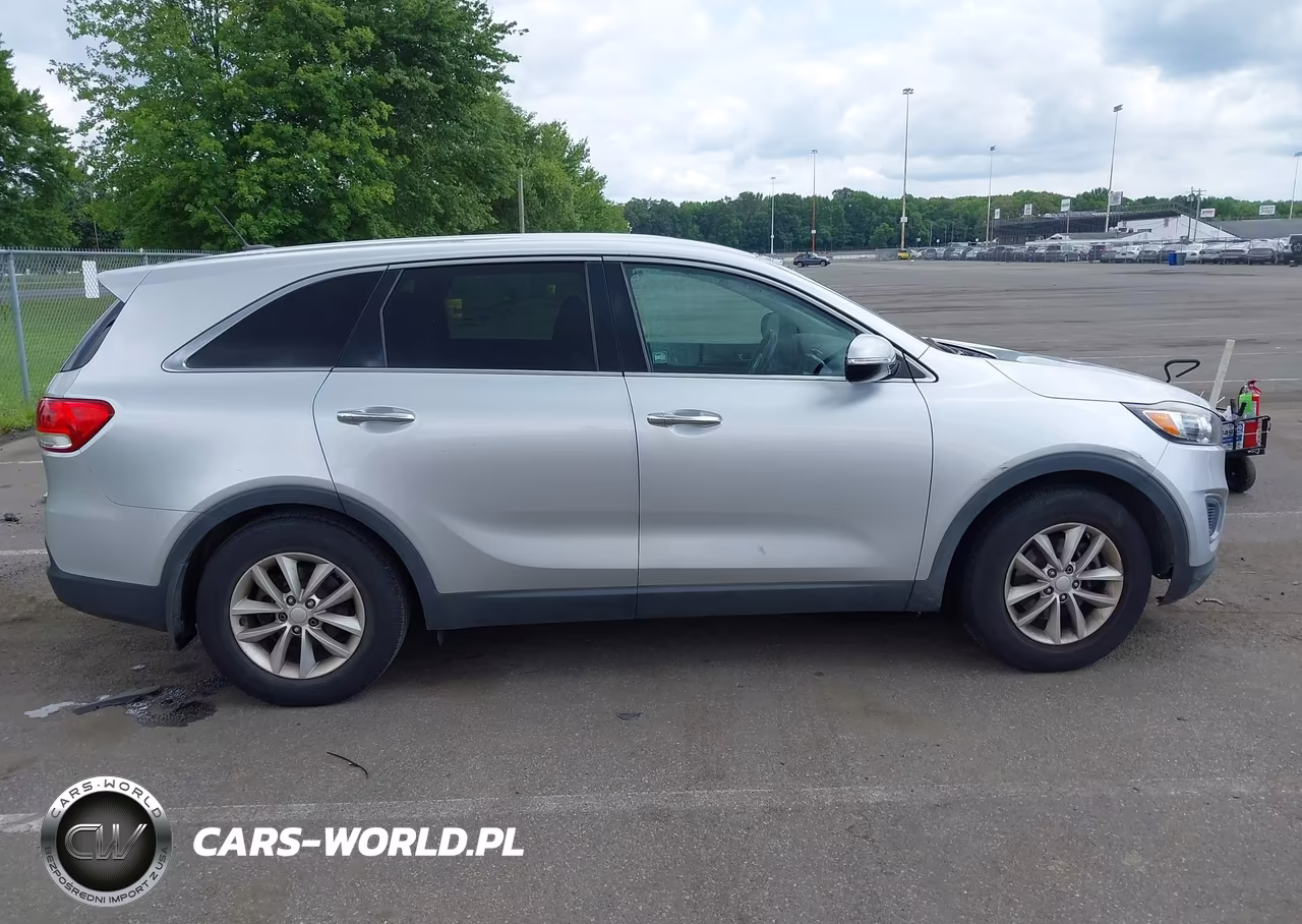 2016 Kia Sorento 2.4L L VIN:5XYPG4A3XGG005706 - 13
