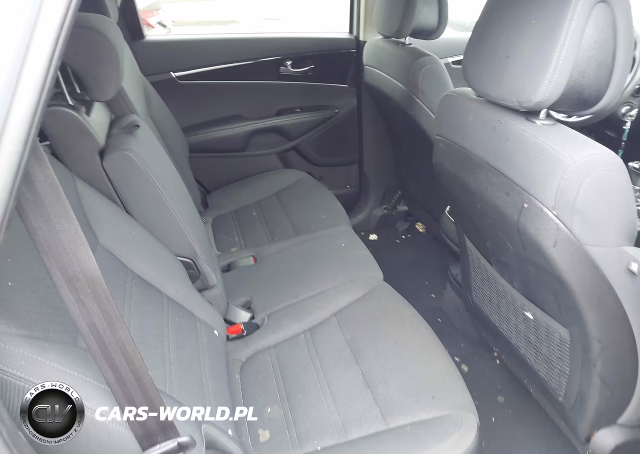 2016 Kia Sorento 2.4L L VIN:5XYPG4A3XGG005706 - 8