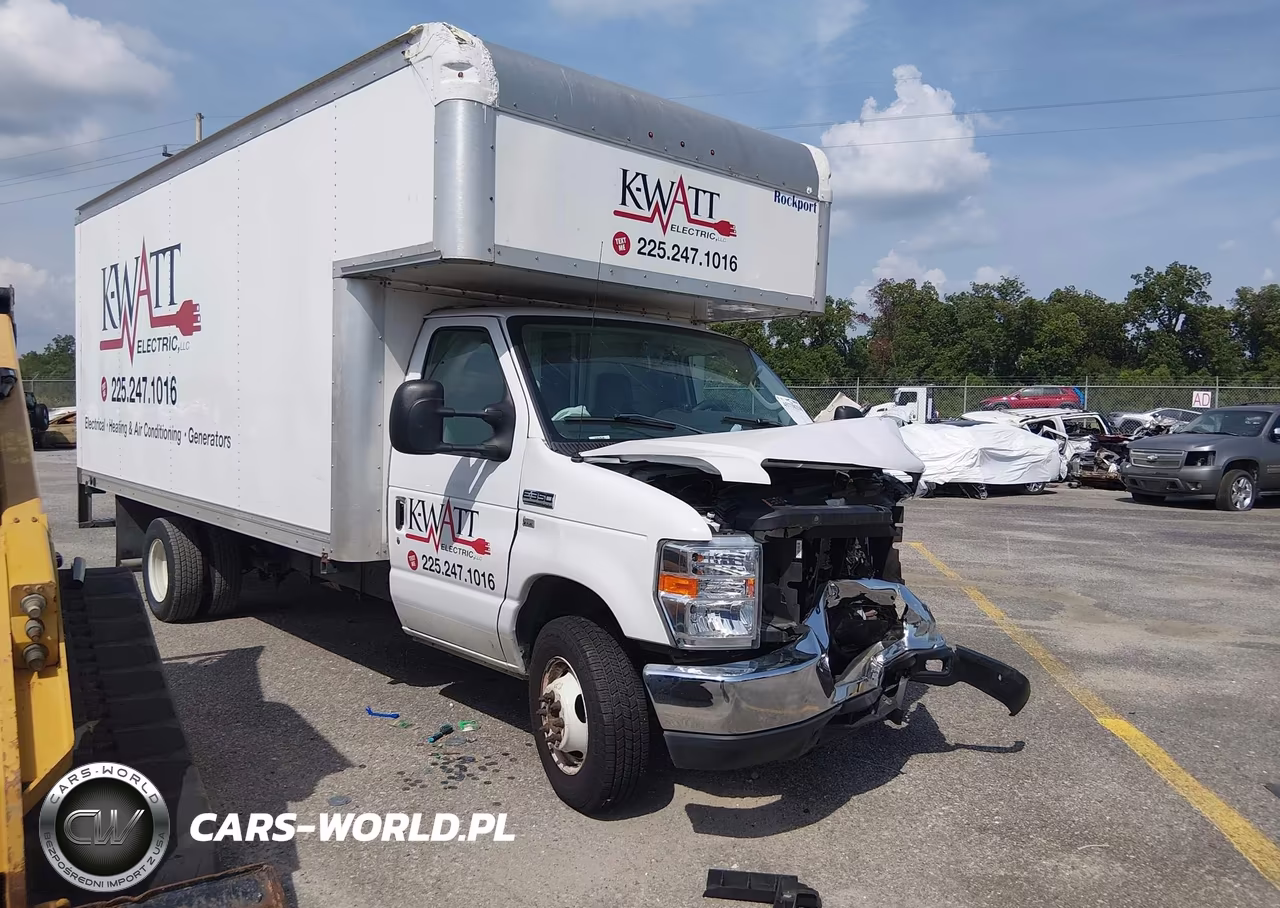 2019 Ford E-350 Cutaway