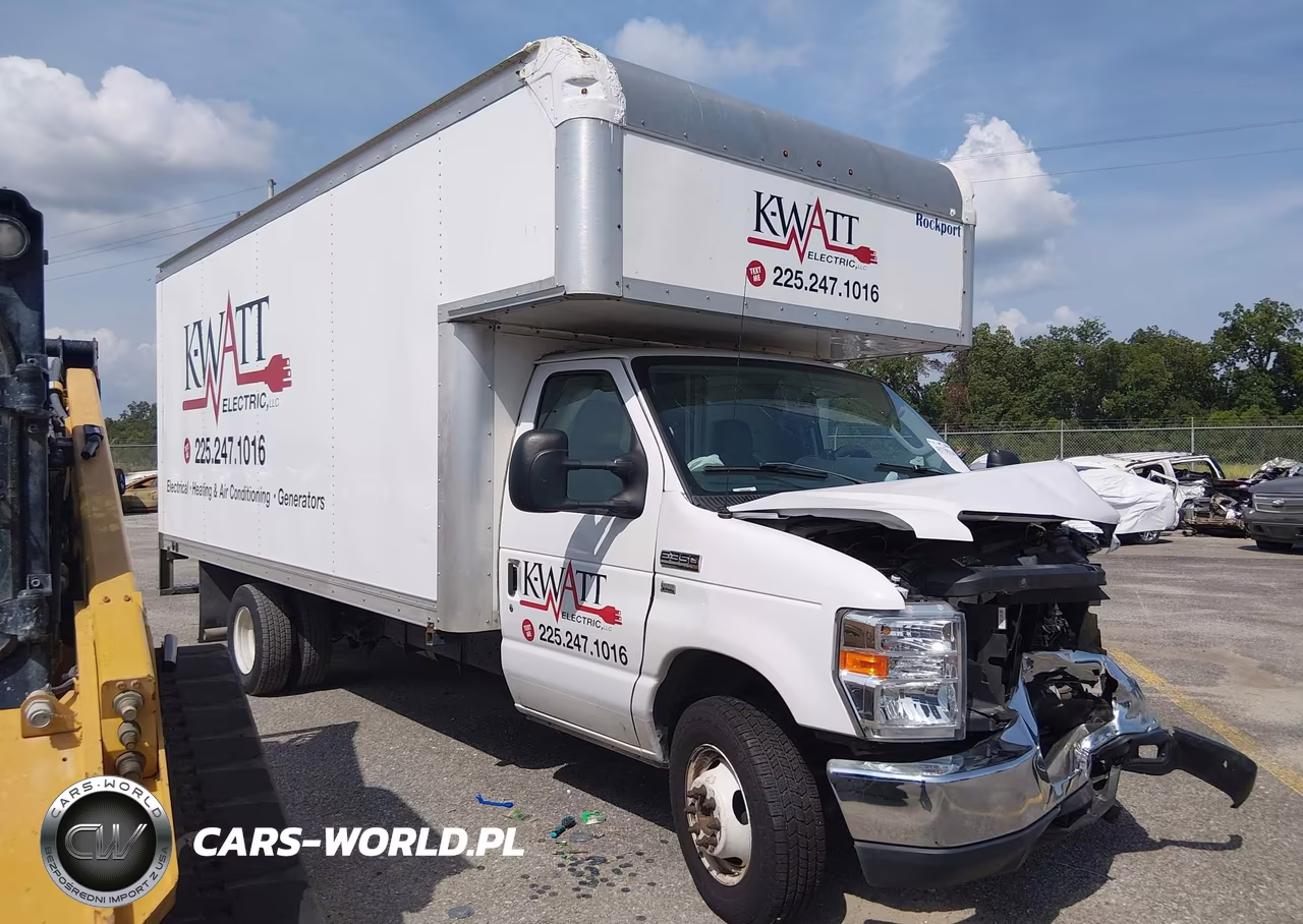 2019 Ford E-350 Cutaway VIN:1FDWE3F69KDC21368 - 13
