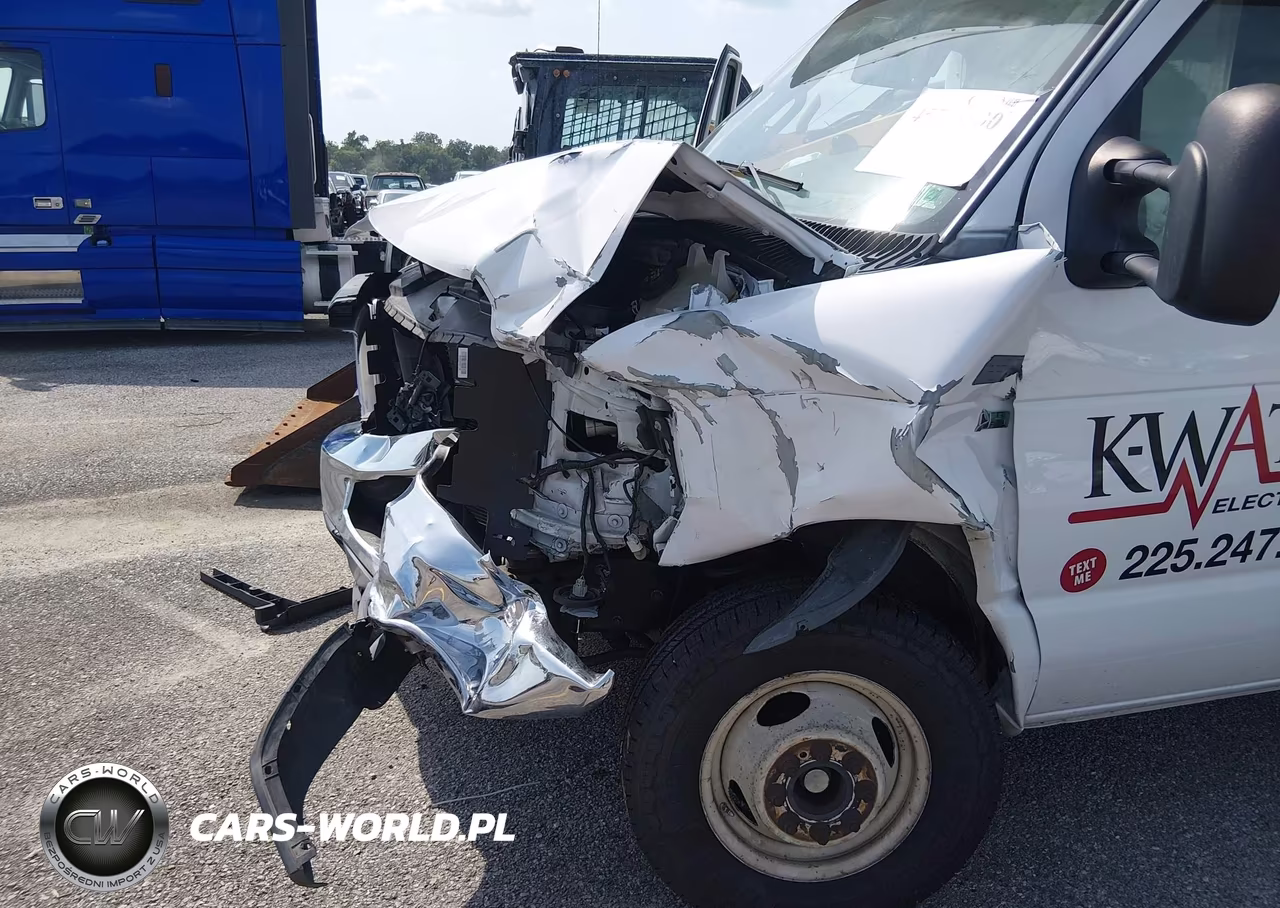 2019 Ford E-350 Cutaway VIN:1FDWE3F69KDC21368 - 6