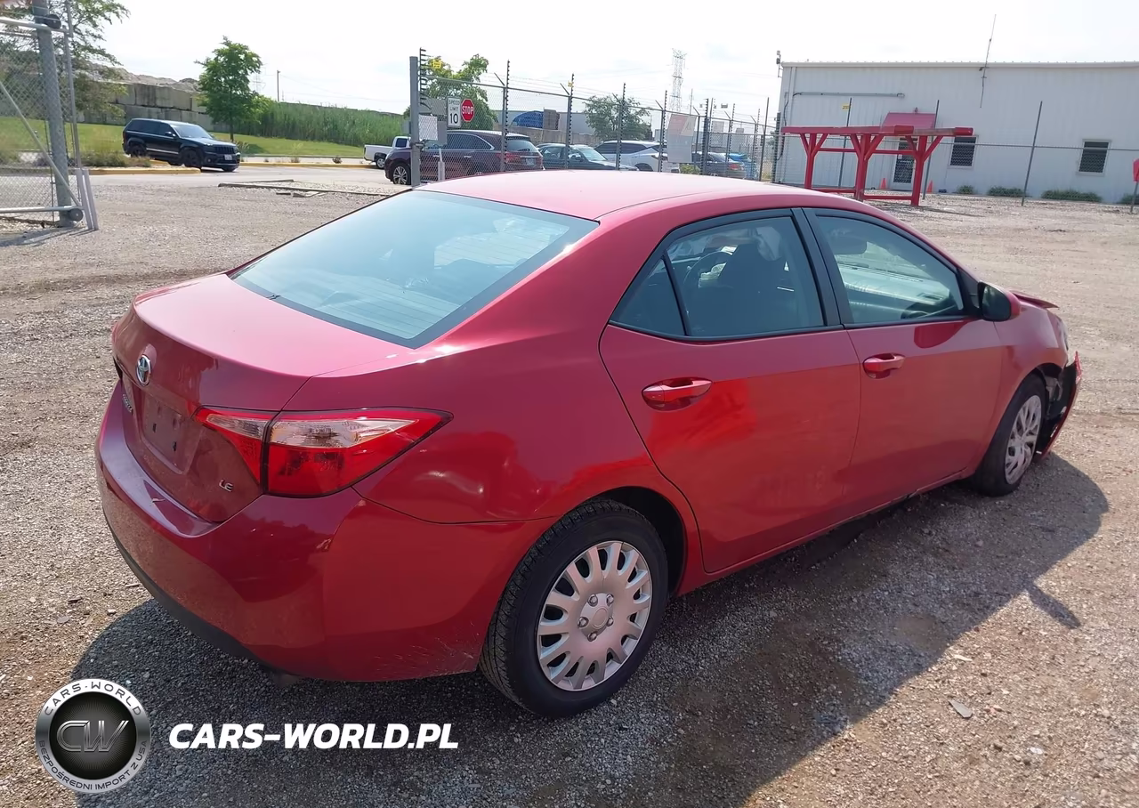 2017 Toyota Corolla Le VIN:2T1BURHEXHC768345 - 4