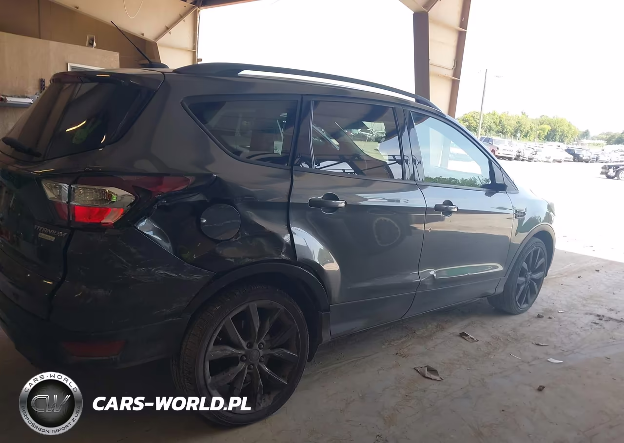 2017 Ford Escape Titanium VIN:1FMCU0JD9HUC31420 - 14