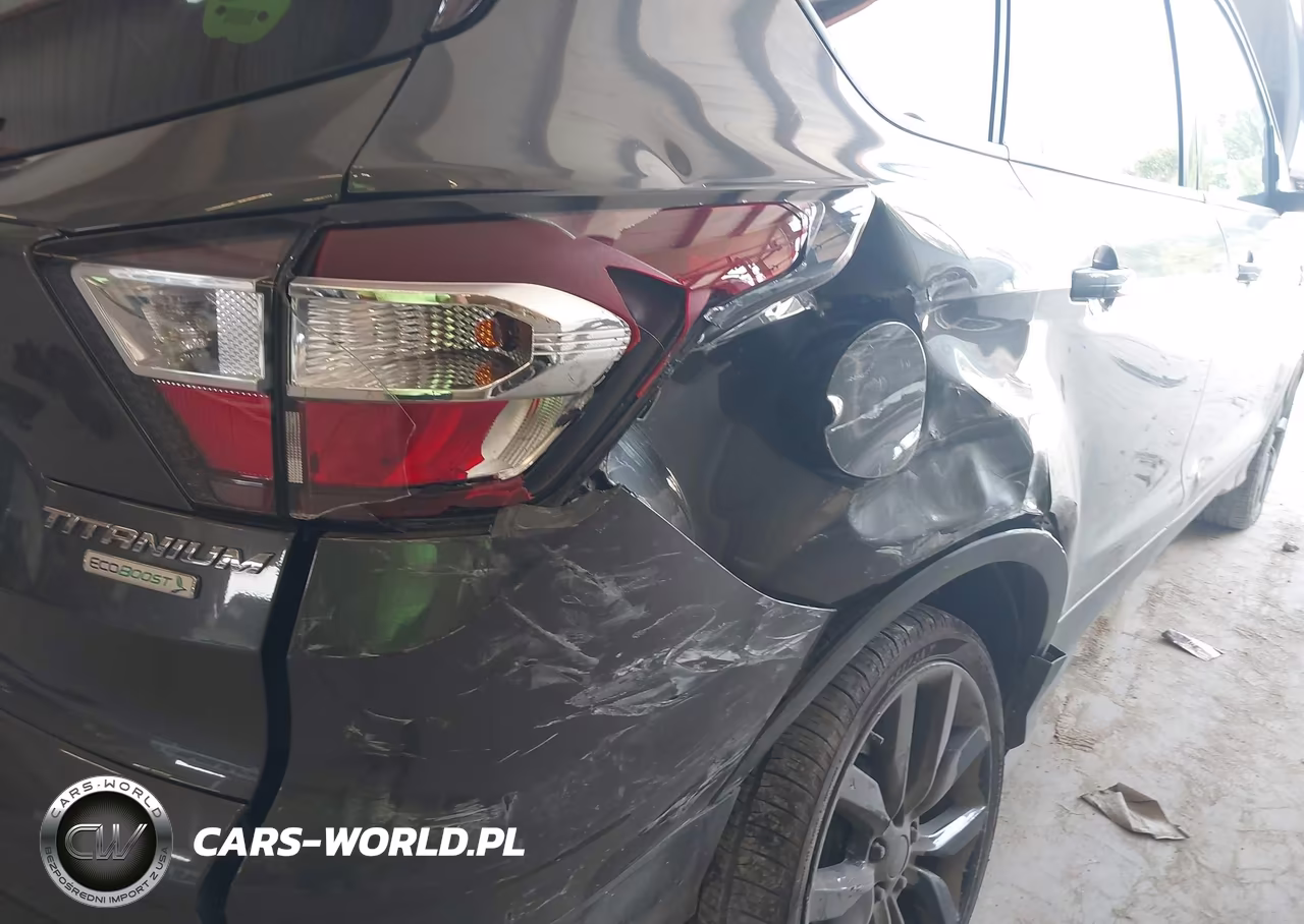 2017 Ford Escape Titanium VIN:1FMCU0JD9HUC31420 - 6