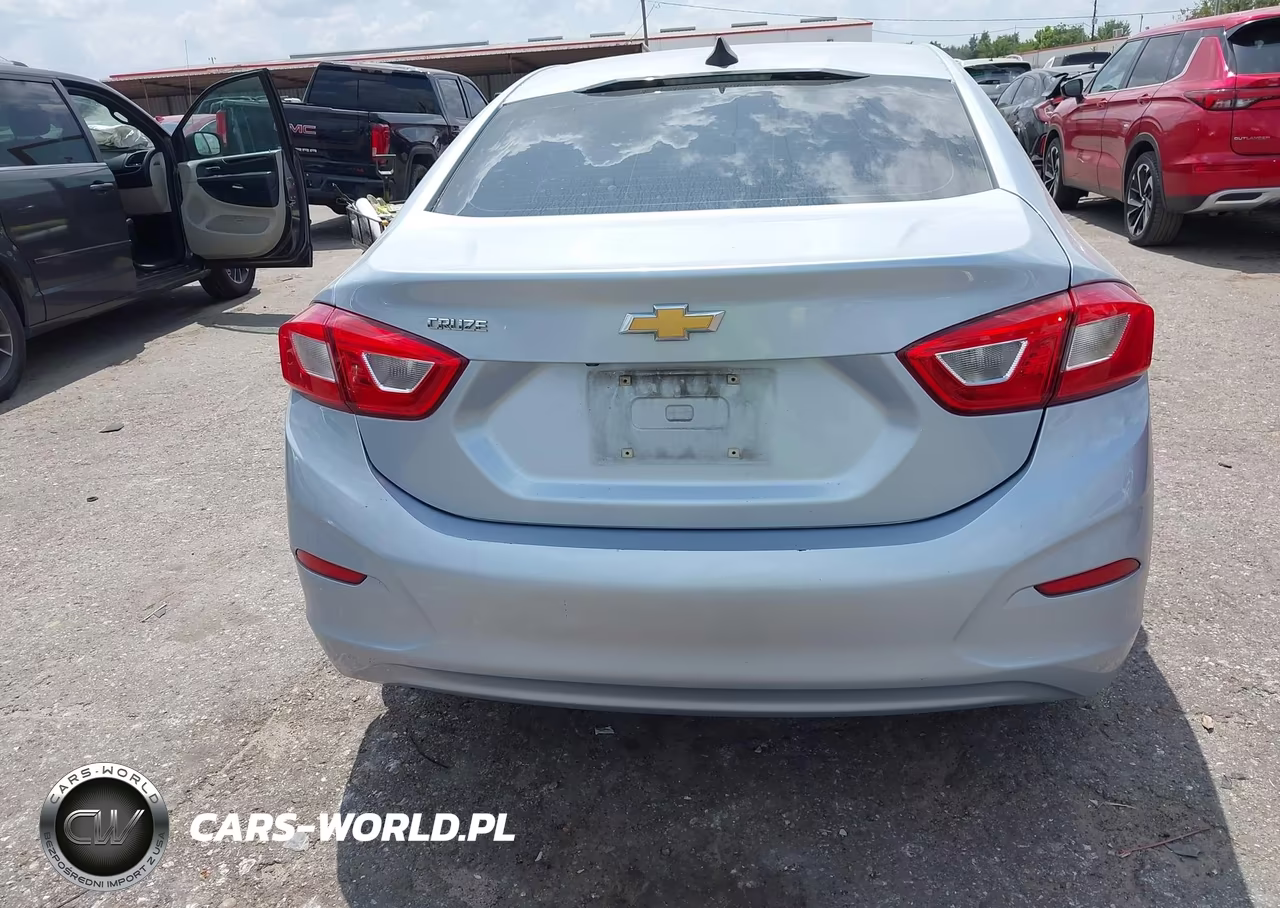 2018 Chevrolet Cruze Ls Auto VIN:1G1BC5SM9J7195076 - 16