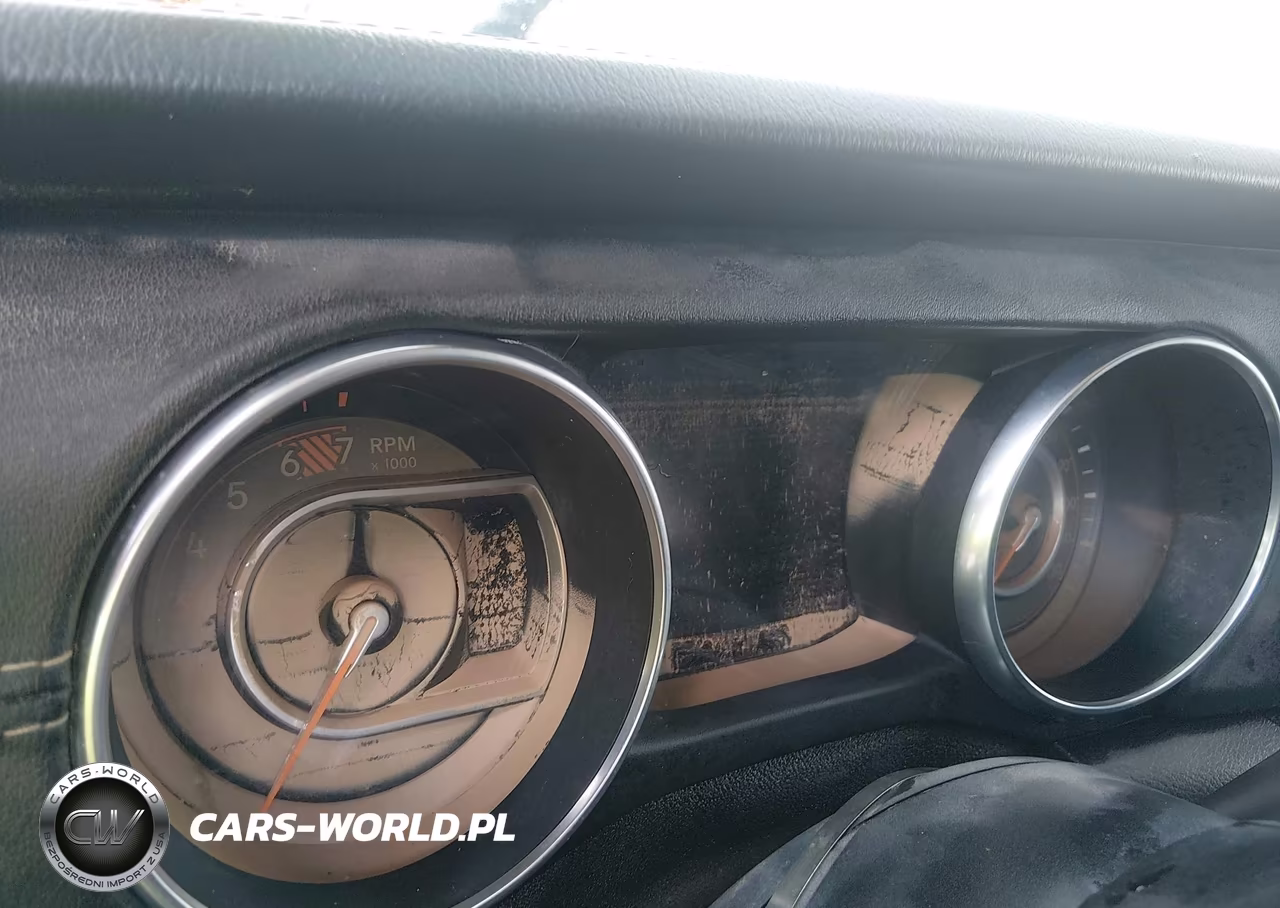2018 Jeep Wrangler Unlimited Sahara 4X4 VIN:1C4HJXEN6JW189183 - 7