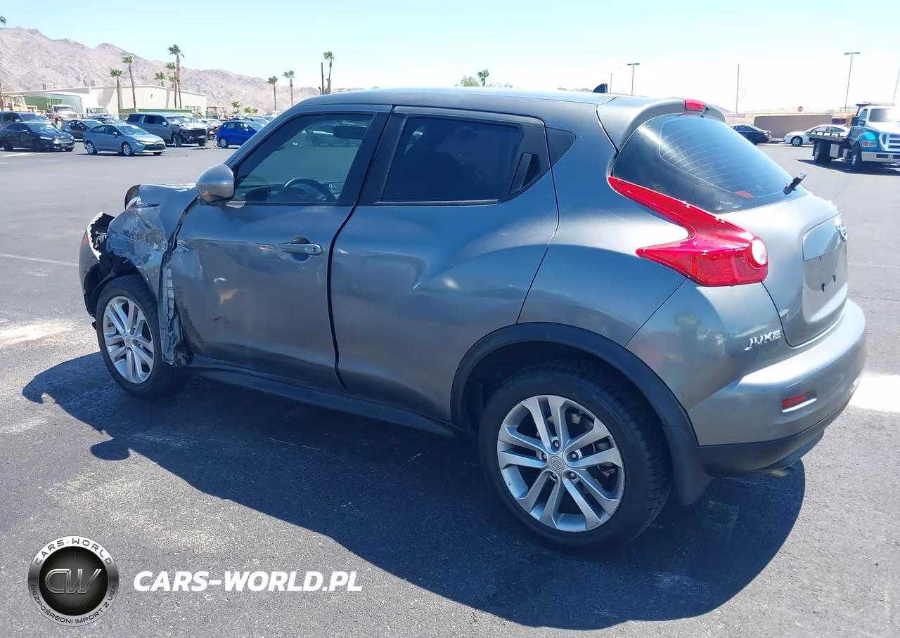 2011 Nissan Juke S VIN:JN8AF5MRXBT006399 - 3