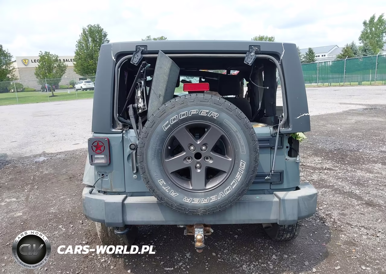 2015 Jeep Wrangler Sport VIN:1C4AJWAG2FL729799 - 16