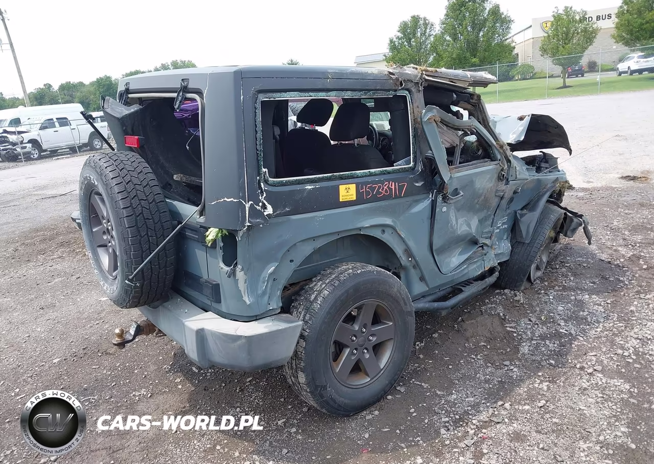 2015 Jeep Wrangler Sport VIN:1C4AJWAG2FL729799 - 4