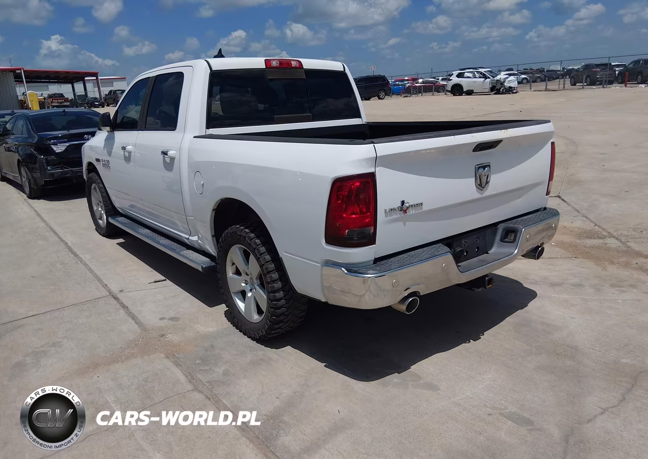 2015 Ram 1500 Lone Star VIN:1C6RR6LM2FS613143 - 3