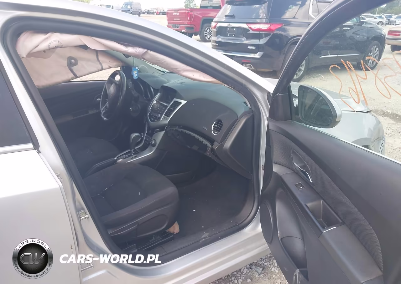 CHEVROLET CRUZE VIN:1G1PC5SB1E7444562 - 5