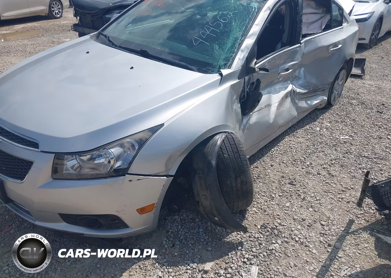 CHEVROLET CRUZE VIN:1G1PC5SB1E7444562 - 6