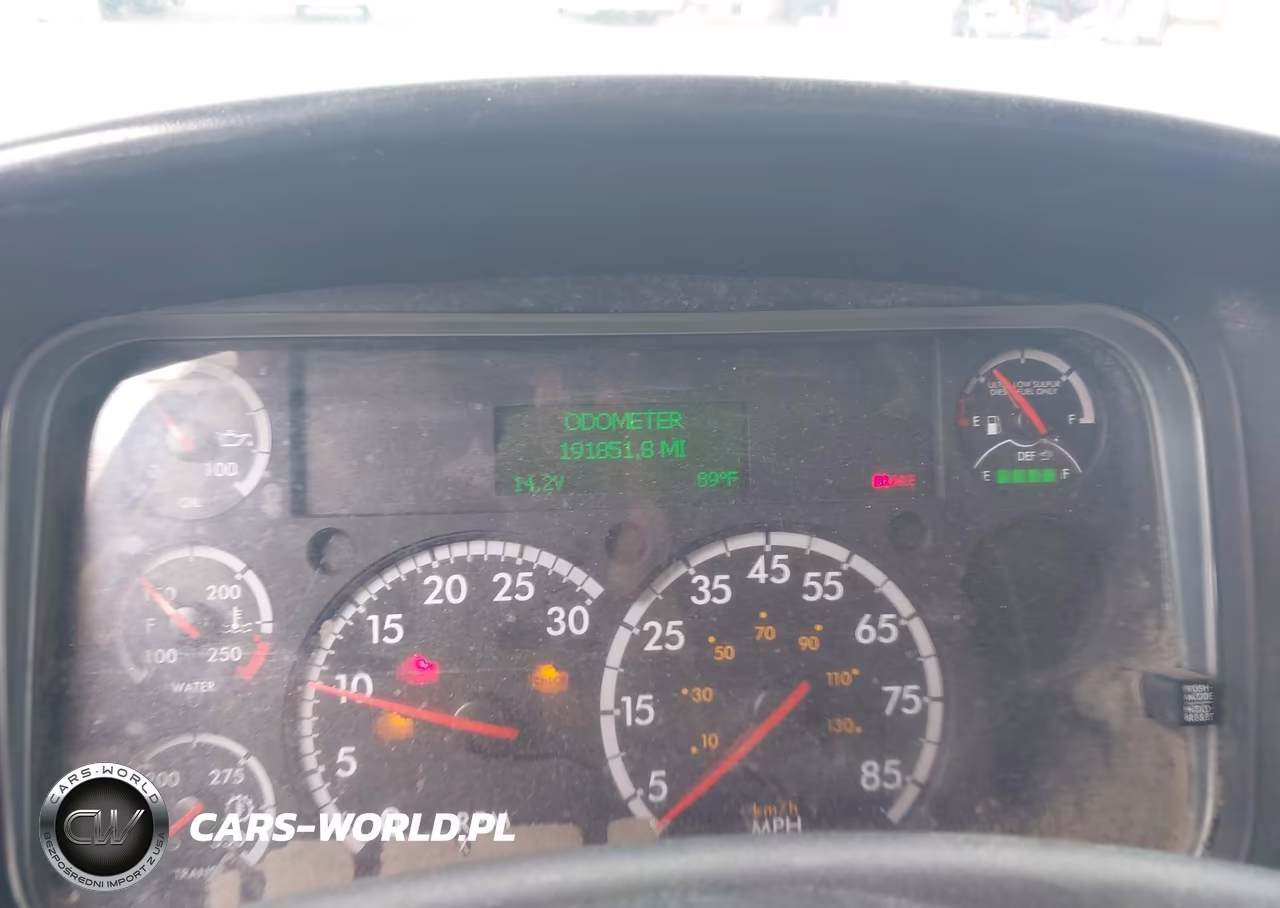 2018 Freightliner M2 106 VIN:1FVACWFD2JHJM6125 - 5