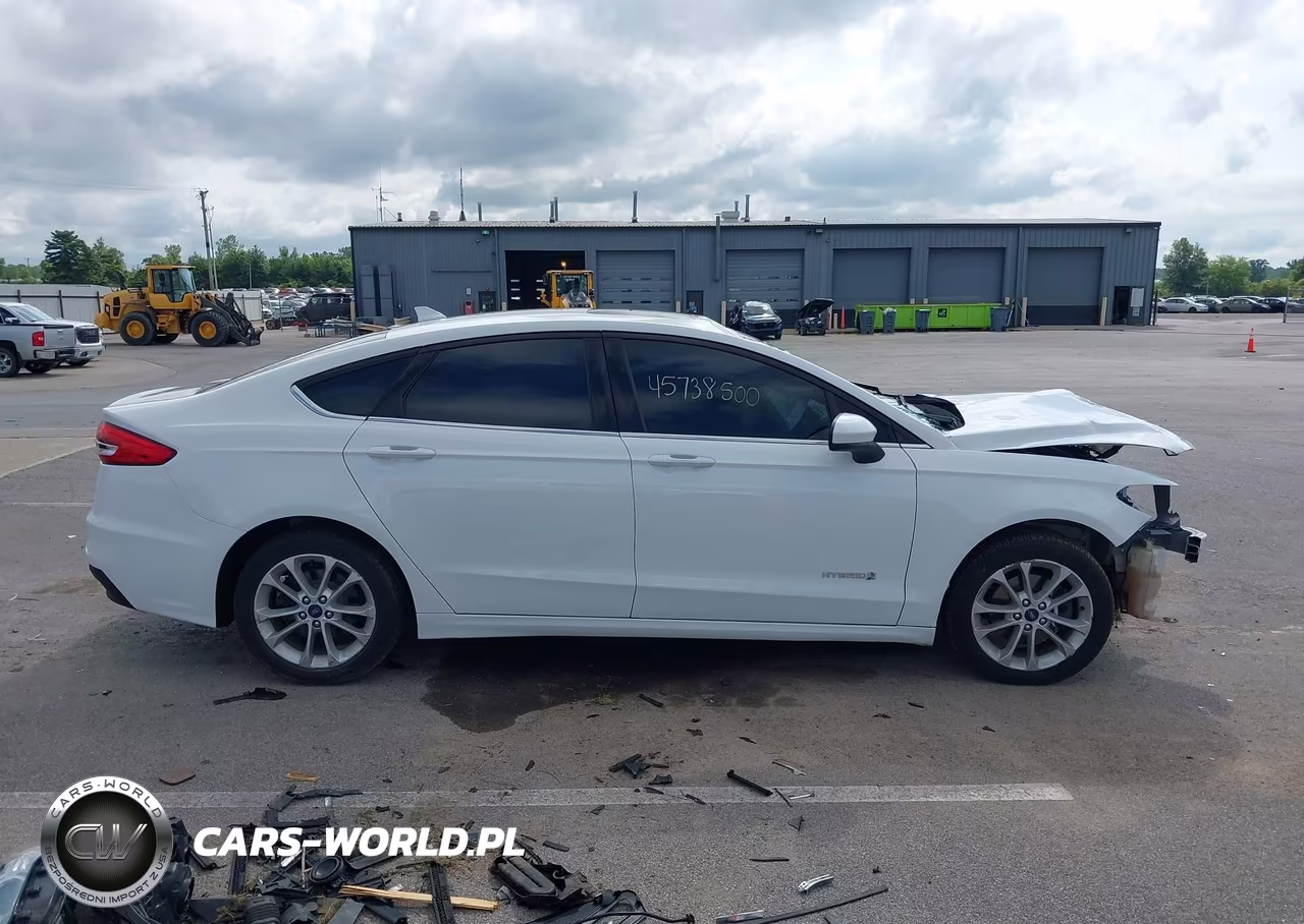 2019 Ford Fusion Hybrid Se VIN:3FA6P0LU2KR120704 - 13