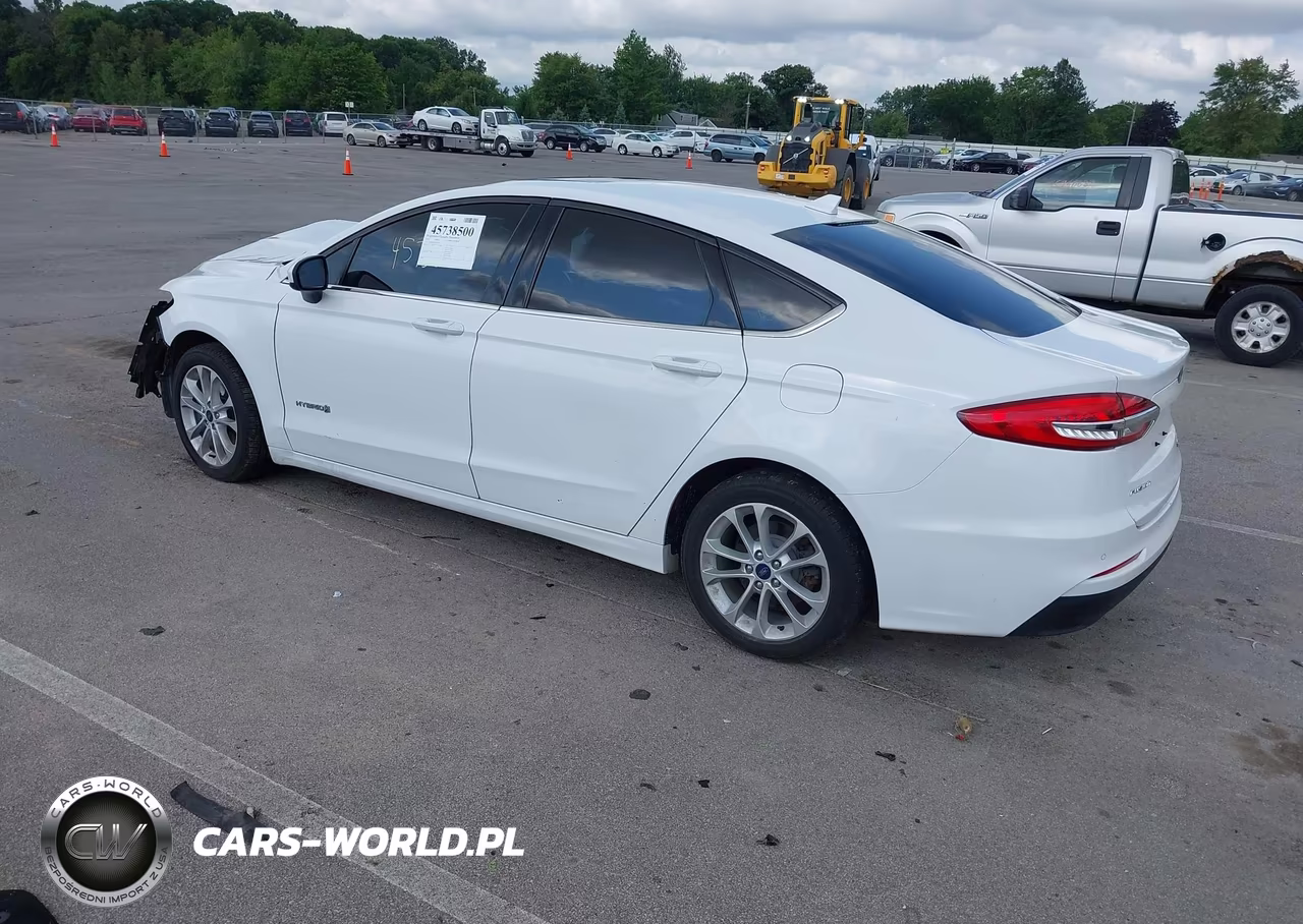 2019 Ford Fusion Hybrid Se VIN:3FA6P0LU2KR120704 - 3