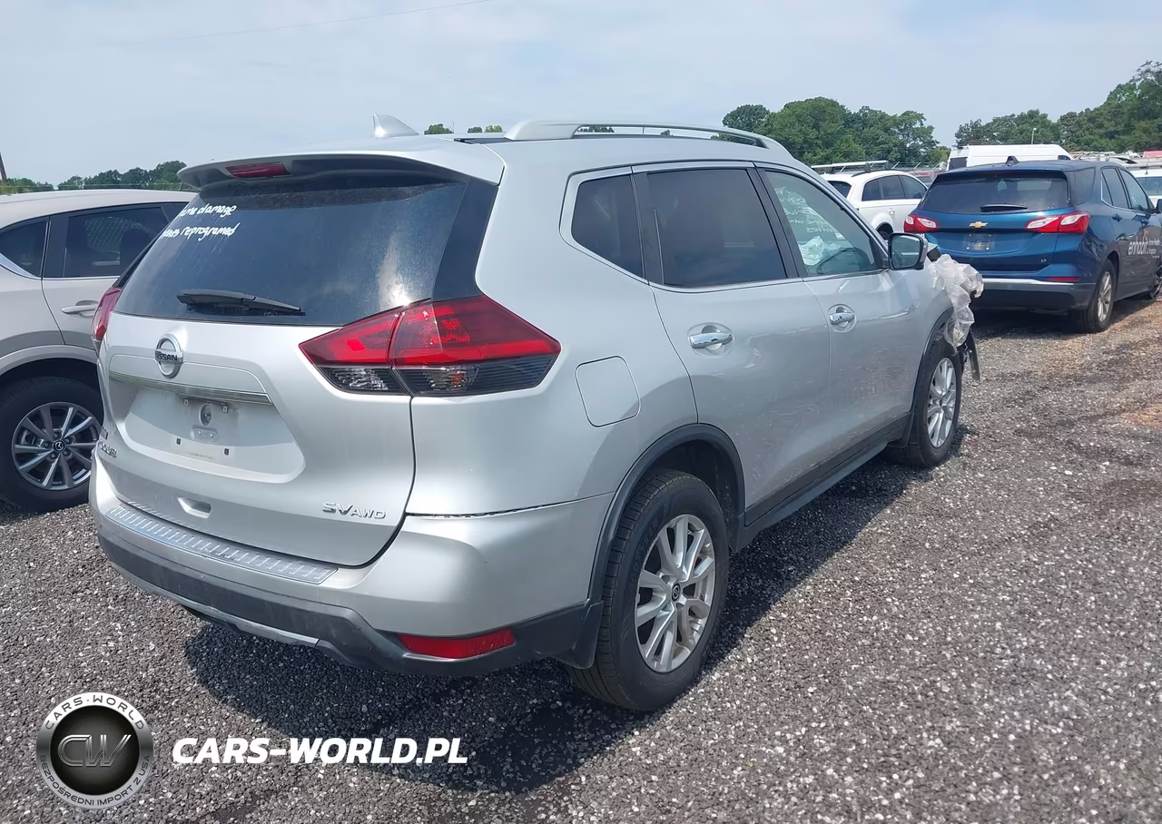 2018 Nissan Rogue Sv VIN:5N1AT2MV9JC847852 - 4