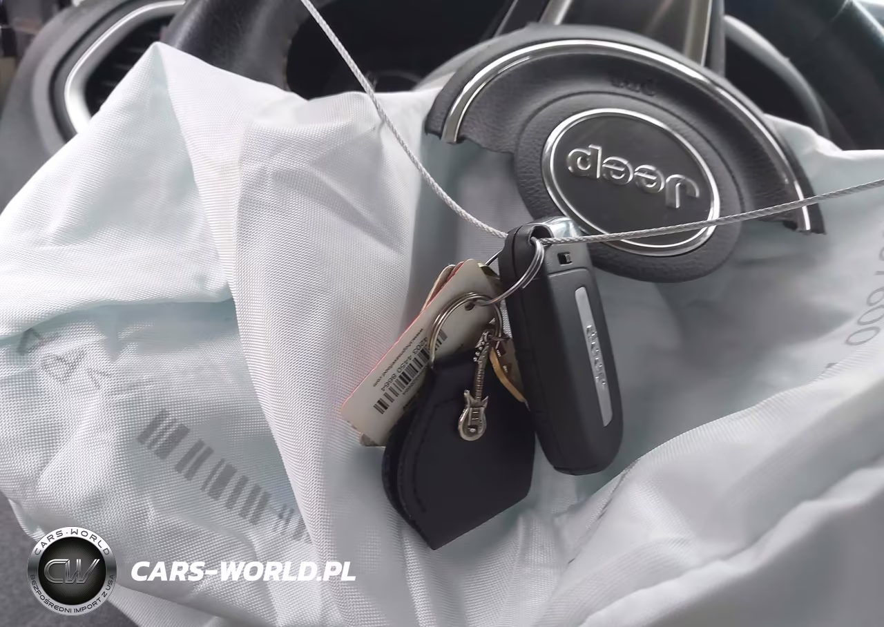 2020 Jeep Renegade Latitude 4X4 VIN:ZACNJBBBXLPL21021 - 11