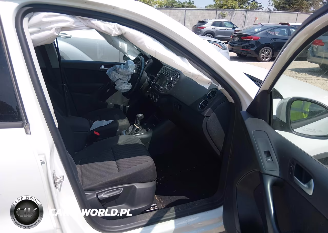 2017 Volkswagen Tiguan 2.0T-2.0T S VIN:WVGBV7AX4HK043623 - 5