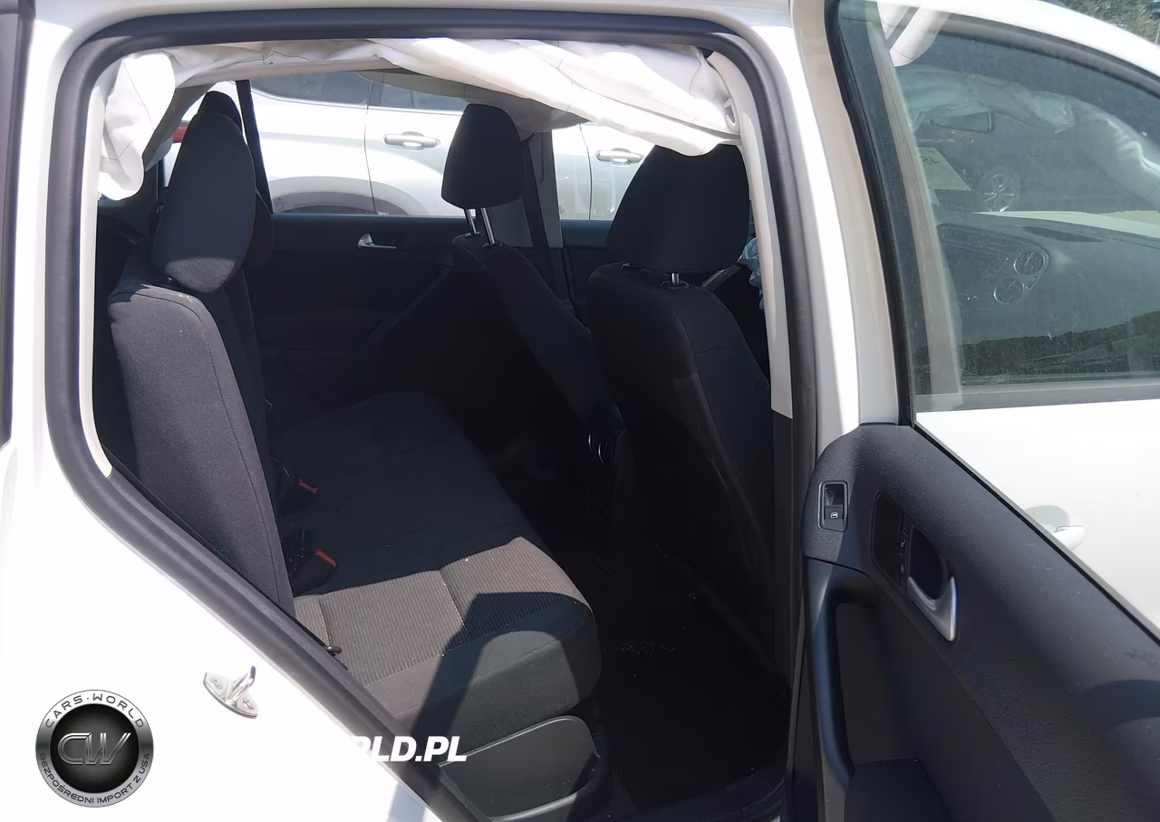 2017 Volkswagen Tiguan 2.0T-2.0T S VIN:WVGBV7AX4HK043623 - 8