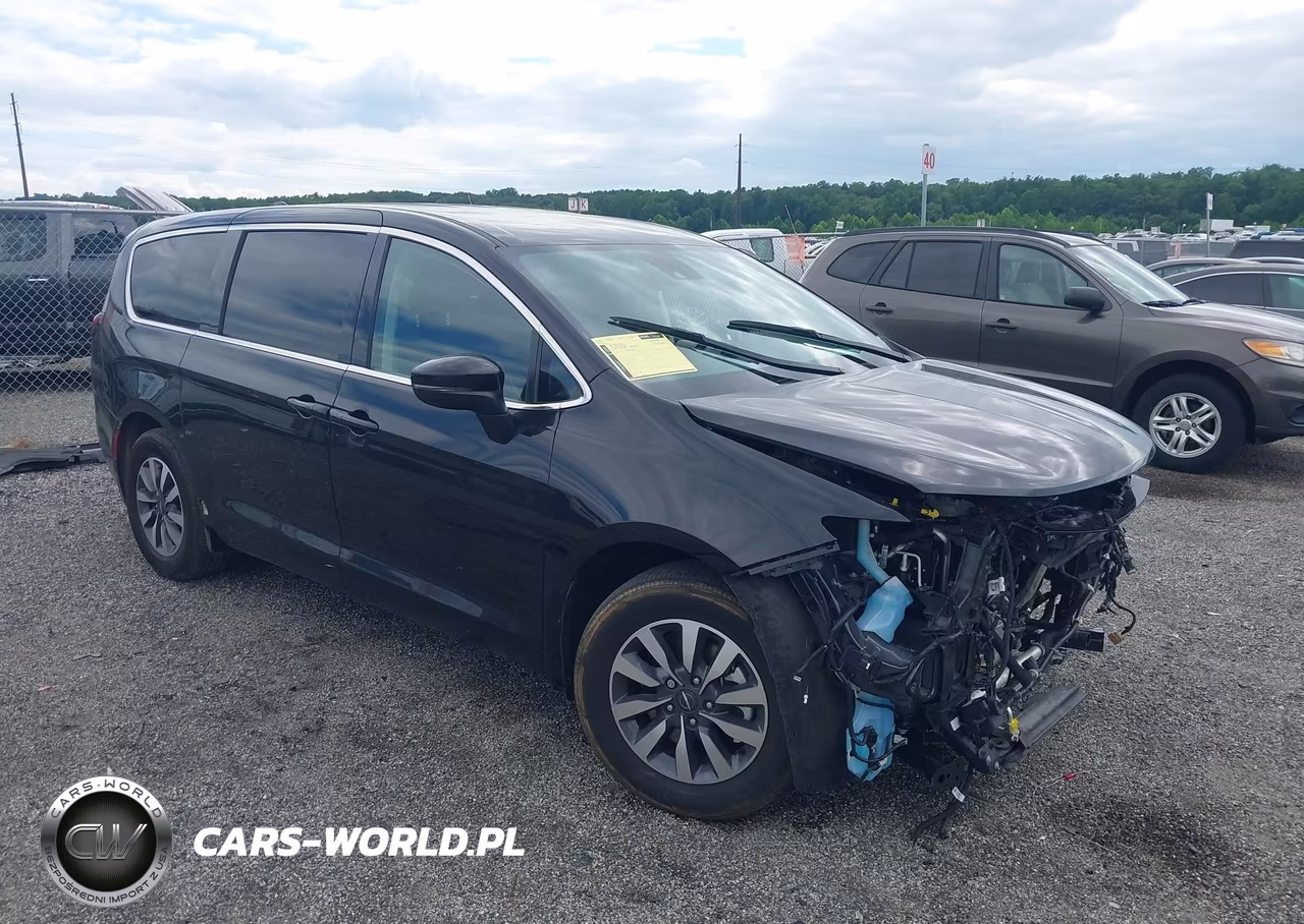 2023 Chrysler Pacifica Hybrid Touring L – zdjęcie 1 z 17