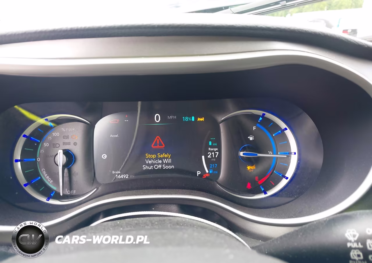 2023 Chrysler Pacifica Hybrid Touring L VIN:2C4RC1L74PR604261 - 7